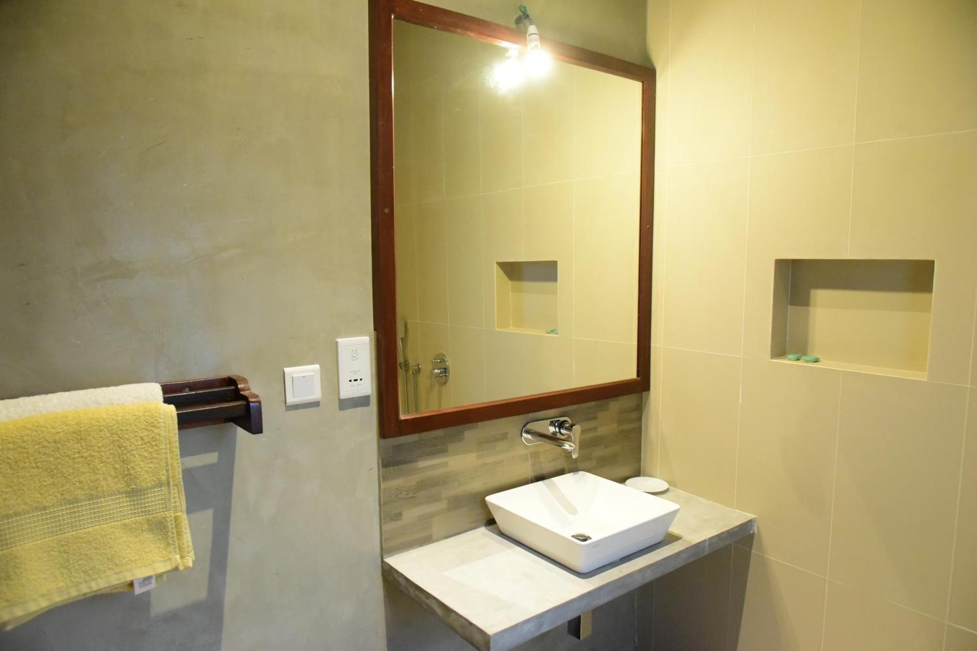Tranquil Hotel Hikkaduwa Luaran gambar