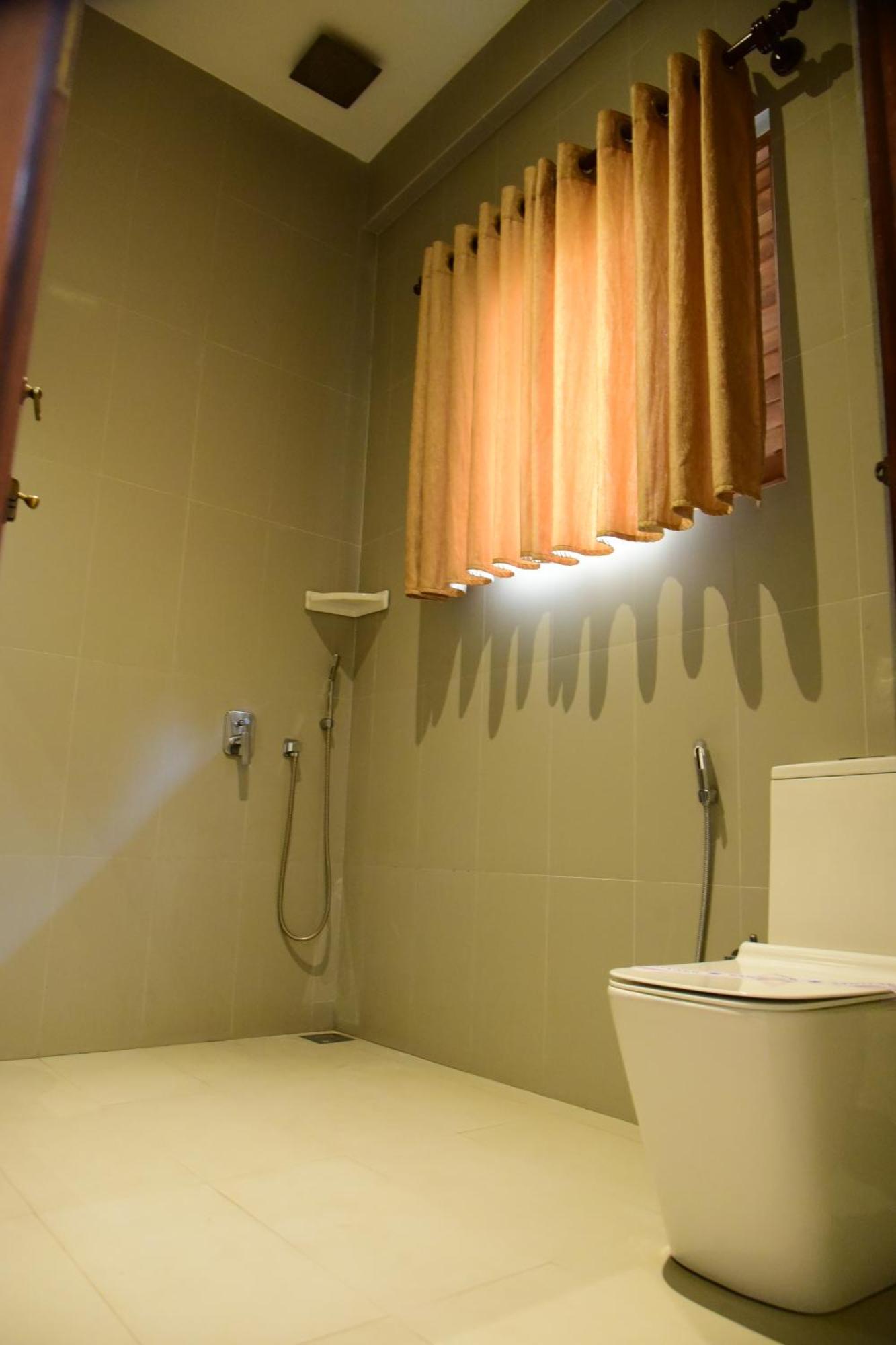 Tranquil Hotel Hikkaduwa Luaran gambar