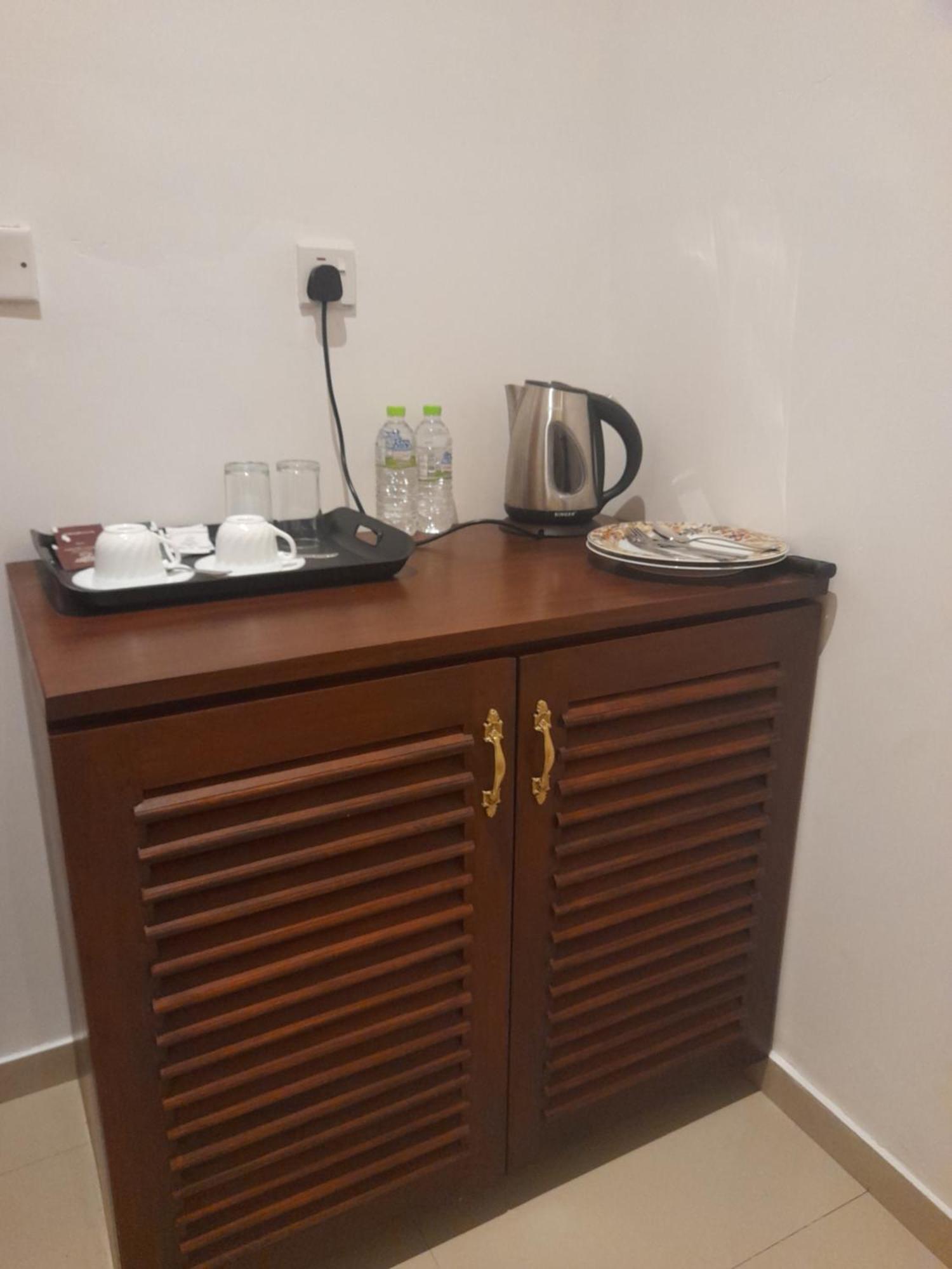 Tranquil Hotel Hikkaduwa Luaran gambar